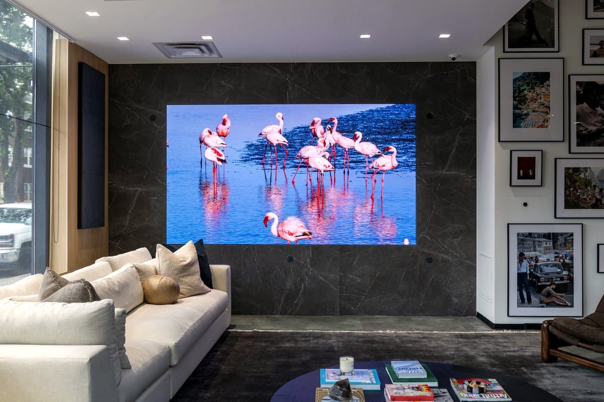 Marble media wall with vivid display technology